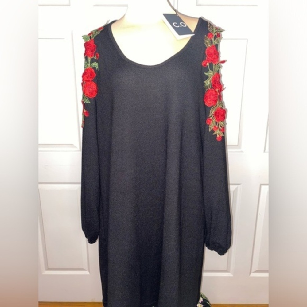 C.o.z.Y Black Sweater Dress XXL NWT Cold Shoulder w/ Rose Embroidery, Cozy Chic - Picture 2 of 9